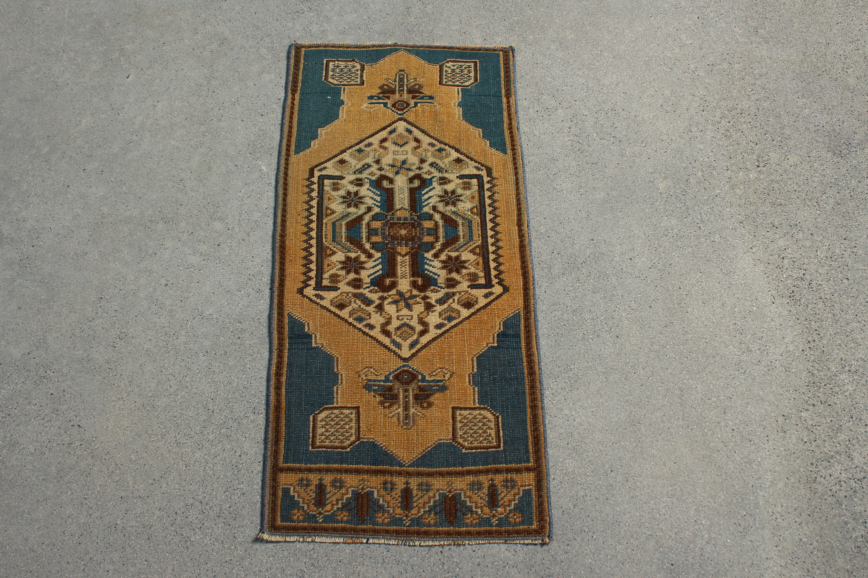 Turkish Rug Vintage Small Anatolian Rugs For Entry 1.3x2.8 ft Yellow Oushak Abstract Farmhouse Decor Wool Door Mat Eclectic Hand Tufted