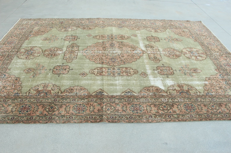Handwoven Turkish Extra Large Rug, Oushak Carpet, Green and Pink Medallion Rug, 7.3 x 10.7 ft, Vintage Hand Knotted Living Room Rug image 3