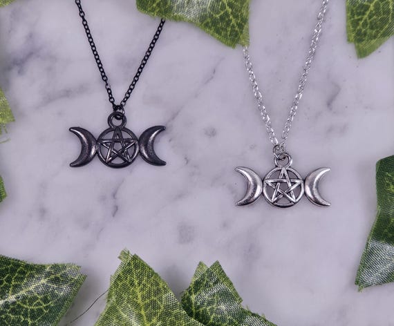 Collier pendentif déesse lune wicca or - Esoterique Paris