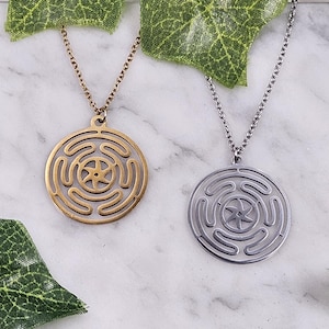 Hekates wheel necklace, Hecates wheel, greek goddes of witchcraft, witchy gift, wiccan, pagan, devotional jewelry, stropholos