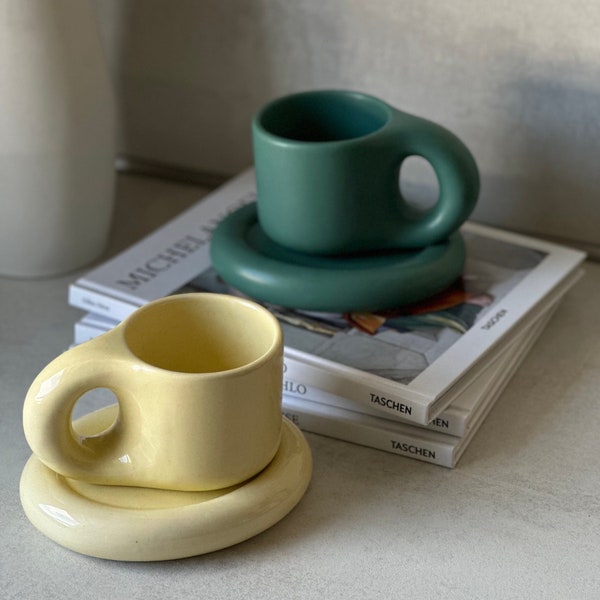 Chunky Mug Gelb Keramik Kaffeetasse mit Unterteller im Nordic Stil