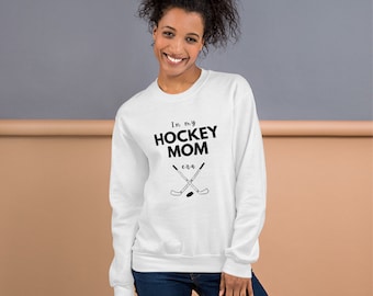 Sudadera de mamá de hockey, en mi cuello redondo de la era de mamá de hockey, regalo para mamá de hockey, suéter del día del juego, regalo de mamá de hockey, regalo de mamá del equipo