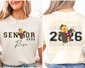 Nalle Puh senior 2026 t-shirt, examen barn t-shirt, skolexamen t-shirt, examensluva för klass 2026
