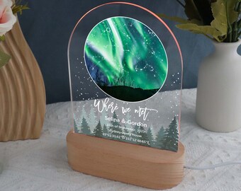 Benutzerdefiniertes buntes Aurora-Nachtlicht – Where We Met Star Map Nachtlampe – Unsere Date-Nacht – personalisiertes Geschenk für Sie & Ihn – Sternbildkarte