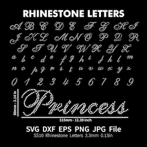 Op de afbeelding: Een zwarte achtergrond toont een alfabet en cijfers van strass, evenals het woord "Princess". De letters en cijfers zijn in een cursief lettertype. Het woord "Princess" is 315 mm lang en 80 mm hoog. De afbeelding bevat ook bestandsinfo.