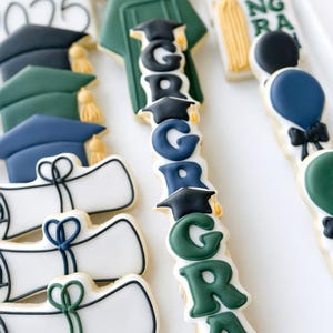 grad cap with grad plaque cookie cutter