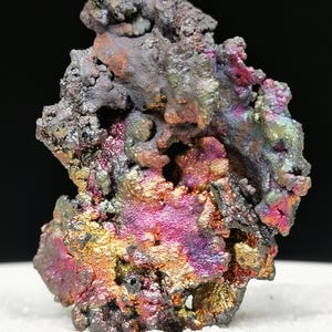 393) Ejemplar de goethita arcoíris iridiscente (19 g)