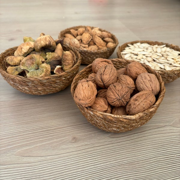 Small wicker bowl, set of 4, Handmade Seagrass woven basket, wicker snack serving, key, accessory, organizer, round little cute bowl decor