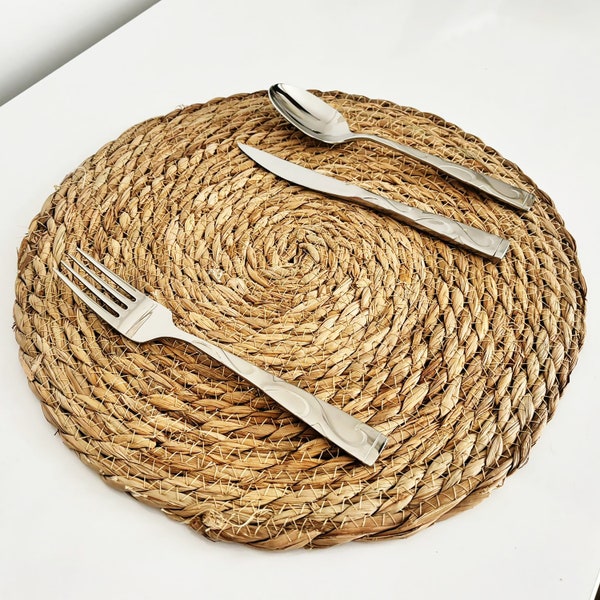 Round Seagrass Placemat, set of 2  woven wicker placemat, Dining table service decor, boho decor, rattan supla set