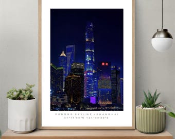 Skyline-afdruk Shanghai Tower Pudong | Cyberpunk nacht stadsgezicht fotografieposter