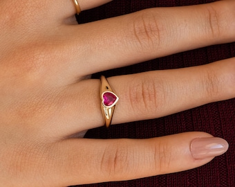 Ruby Heart Ring in 14k Solid Gold | Heart Shaped Ring Women | Red Ruby Ring | Birthstone Ring | Gold Pinky Ring | Gift for Her | Love Ring