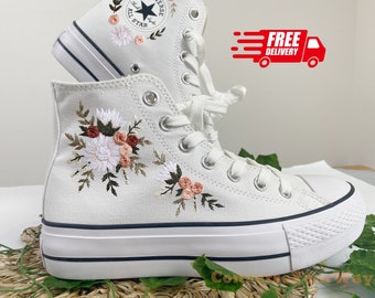 Aangepaste geborduurde Converse High Tops/paarse bloemen geborduurde schoenen vrouwen/bloemen borduurwerk Converse/bruiloft sneakers/cadeau voor haar