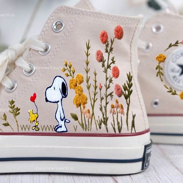 Embroidery Peanuts Dog Converse/Embroidered Converse Flower Shoes/Handmade Embroidery Flowers Shoes/Vintage Retro Christmas Gift