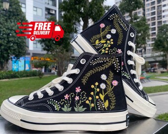 Converse Custom Floral Embroidery - Converse Custom Embroidery - Converse Custom Chuck Taylor 70 embroidered flowers