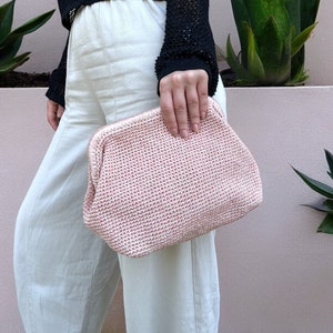 Powder Pink Crochet Macrame Pouch Clutch Bag, Summer Dumpling Bag, Personalized Beach Clutch, Boho Natural Macrame Clutch, Gift for Her