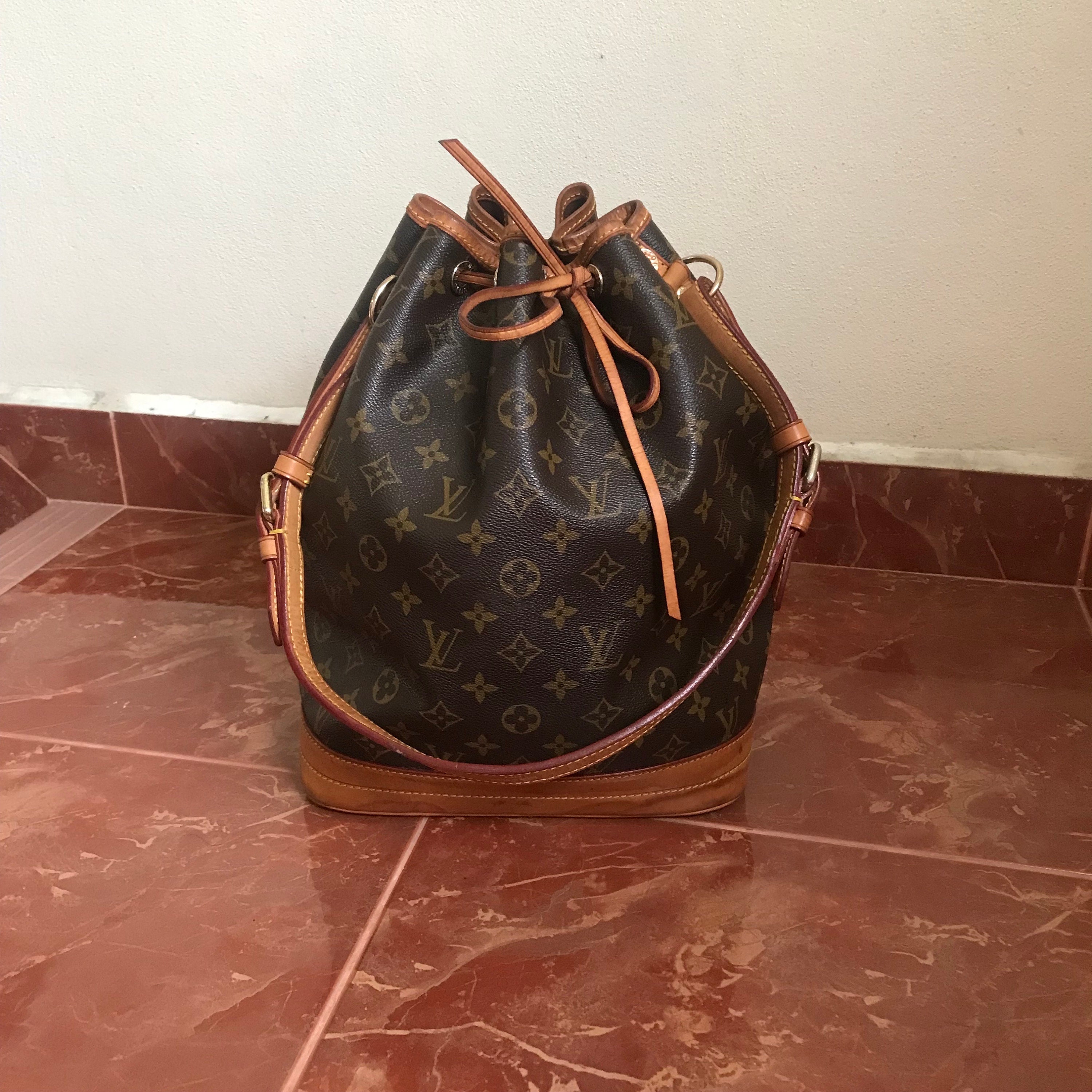 Authentic LV Petite Noe Monogram Bucket Bag Like New-1450 OBO 