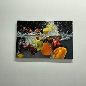 Obst Spritzen im Wasser Kunst, Bunte Wandkunst, 3D Leinwand, Glas Kunst, Obst Tapete, Leinwand Poster, Geschenk für Zuhause, Küchen Wand Dekoration,