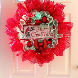 Kerstkrans, kerstkrans, vakantiekrans, decoratief gaas, deurhanger
