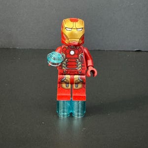 Lego Iron Man Minifigure Mark 42 Armor Malibu Mansion Avengers Superhero Toy Collectible