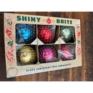 Vintage Shiny Brite Glass Christmas Ornaments Netted Set Of 6