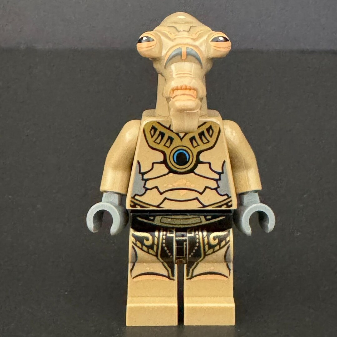 Lego Star Wars Geonosian Minifigure Dark Tan With Intricate Details