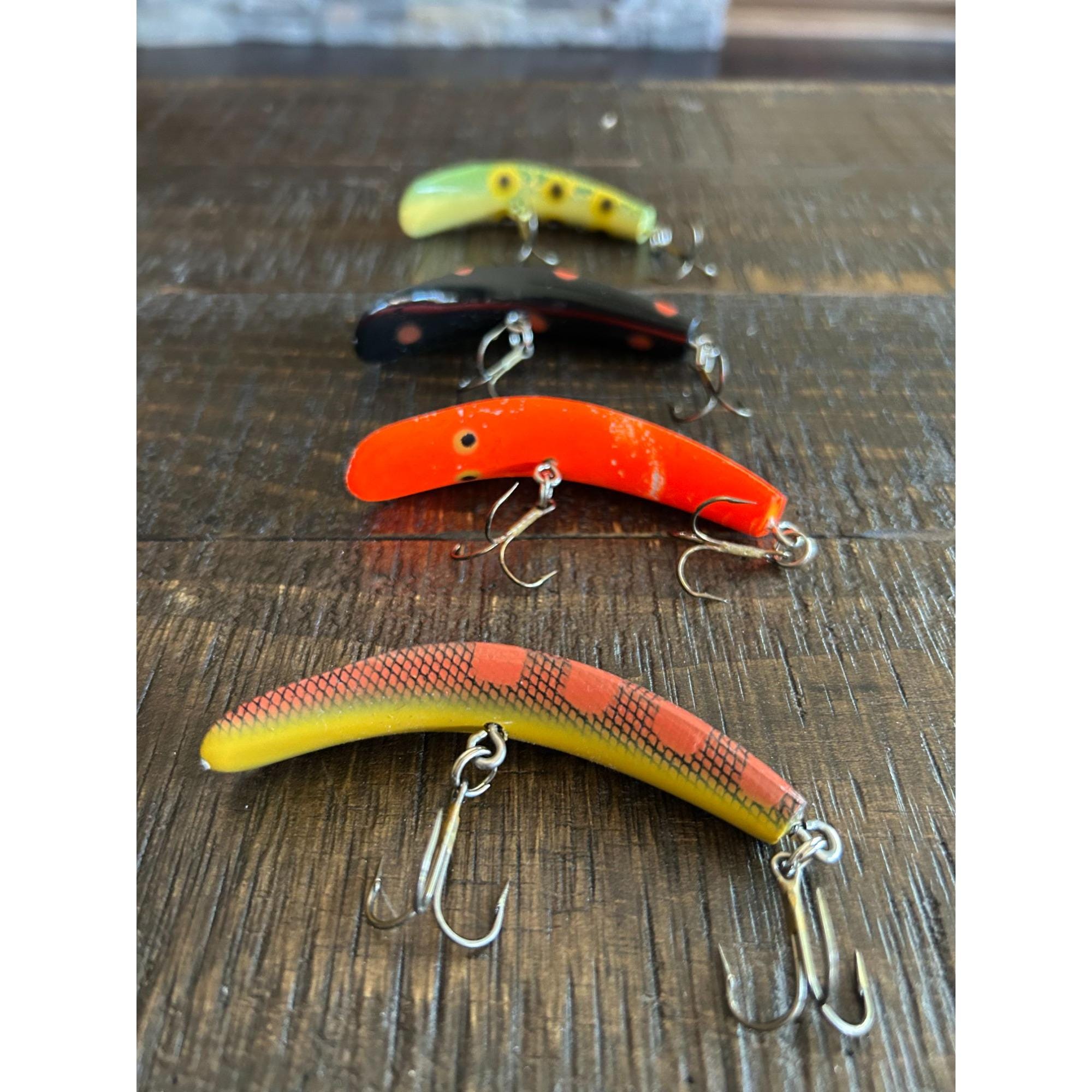 expanding fishing poles Spring 