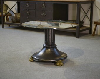 Table basse en fonte et verre églomisé néo-classique 1940's