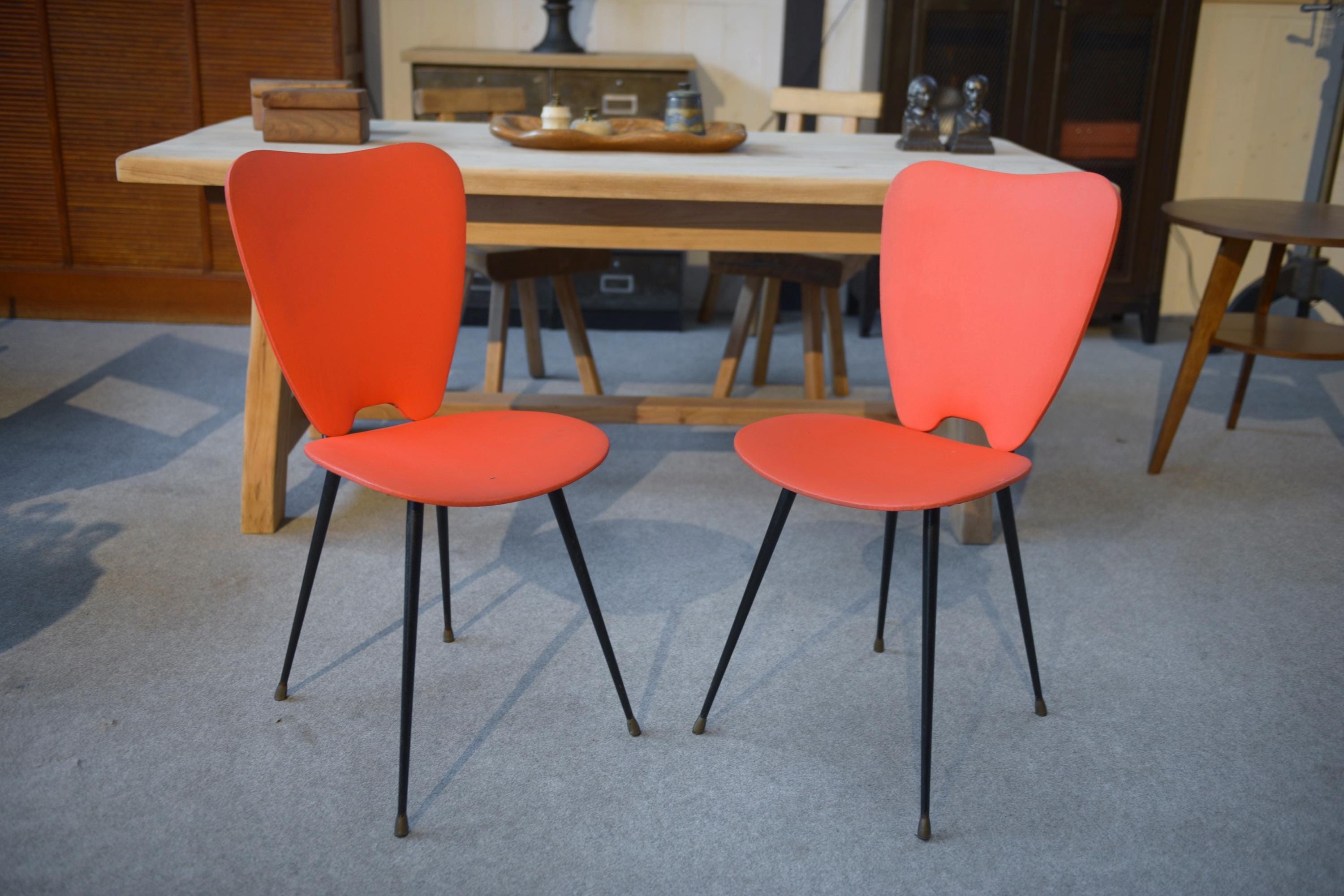 Série de 6 chaises skaï et hêtre années 60 - Côte & Vintage