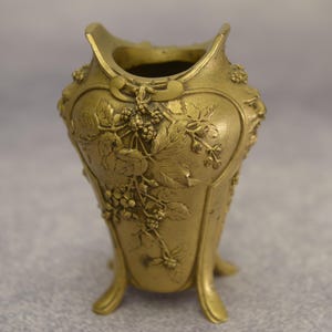 Vase en bronze Art Nouveau par LOUCHET Ciseleur France - 1900s