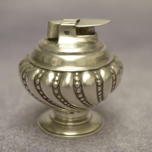 Briquet en bronze argenté Art Déco - 1930