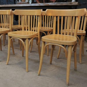 Anciennes Chaises Bistrot en hêtre courbé des années 1950