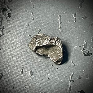 Rare Platinum crystal from Konder, 6.3 mm, 0.47 grams