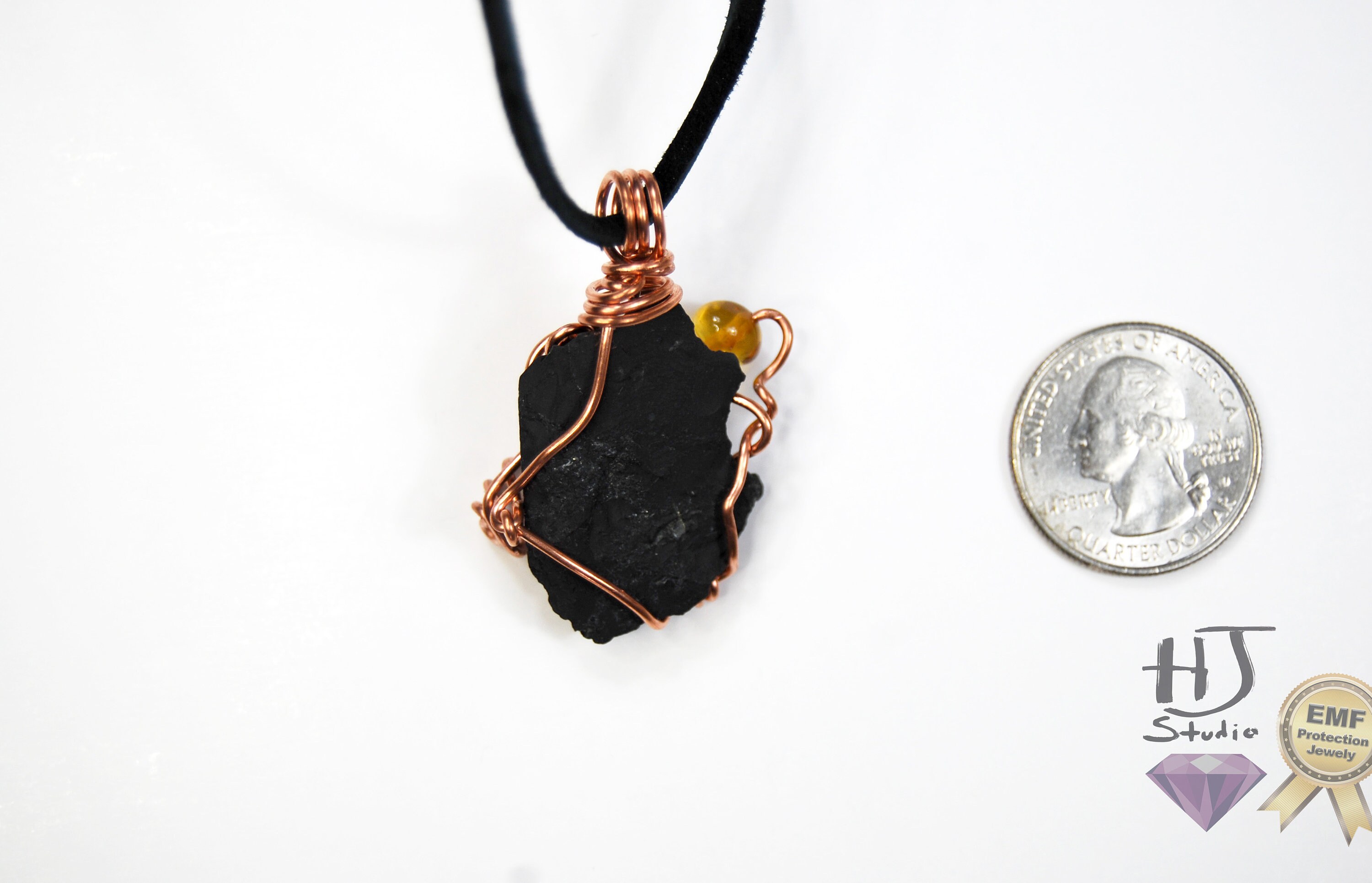 Gioielli in shungite per la guarigione: un minerale raro e speciale dalla Russia Gioielli in shungite per la guarigione: un minerale raro e speciale dalla Russia