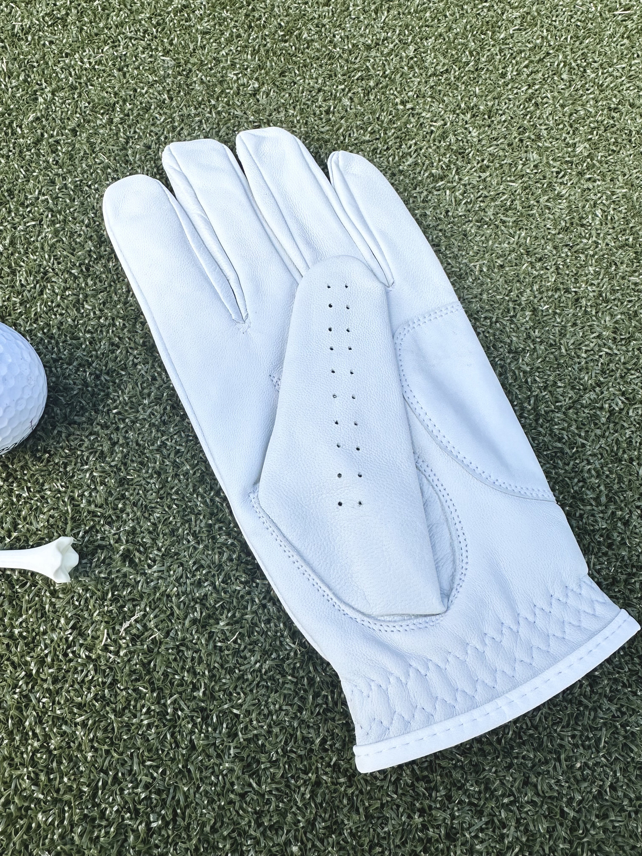 Mens Christmas gift. white leather customized initial monogram golf glove, luxury personalized gift for golf lovers.