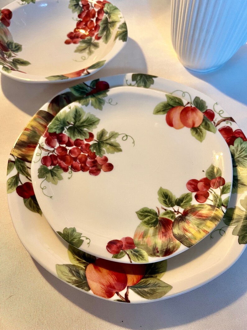 Royal Doulton Vintage Grape Dinnerware Etsy