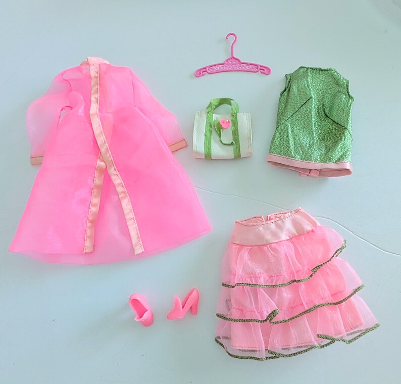 Vintage Barbie HTF #1845 Scene Stealers 1960's - Etsy