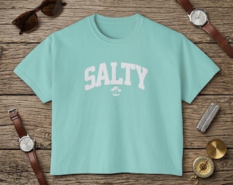Salty Beach Tee | Kastenförmiges, kurzes Baumwollhemd im Vintage-Look mit sonnengebräunten Farben