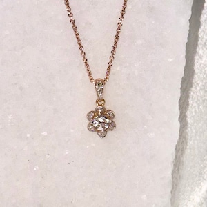 Echte diamanten madeliefjehanger (alleen hanger) / 18k roségoud (ketting op aanvraag beschikbaar)