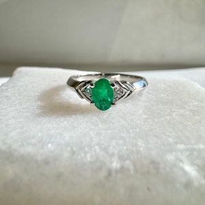 Genuine Emerald and Diamond Oval Cut Archer Ring / 14k Solid White Gold