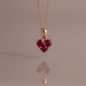 Colgante de corazón de rubí genuino / Oro macizo de 14 k