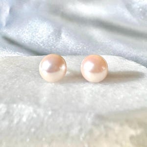 Genuine Akoya Pearl Studs / 18k Solid Yellow Gold