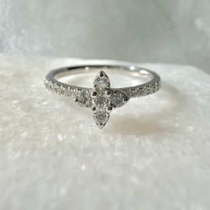 Genuine Diamond Flower Ring / 18k Solid White Gold
