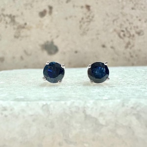 Genuine Sapphire 4.4 mm Round Cut Solitaire Stud Earrings / 14k Solid Gold