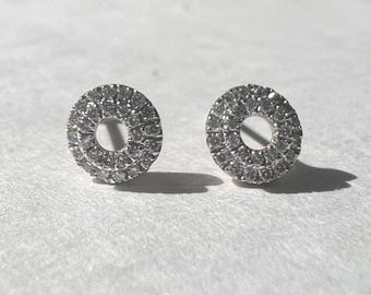 Aretes de eternidad con diamantes auténticos / Oro macizo de 18 quilates