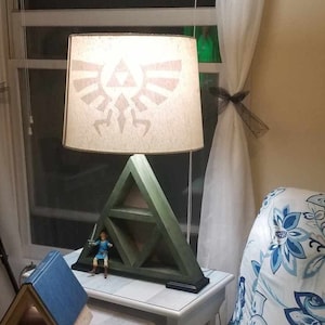 Tri-Force Legend of Zelda Lamp, Link, Hyrule, desk end-table nightstand light