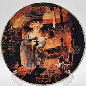 Norman Rockwell Collector Plate Christmas 1979 Somebody&#39;s Up There Knowles China