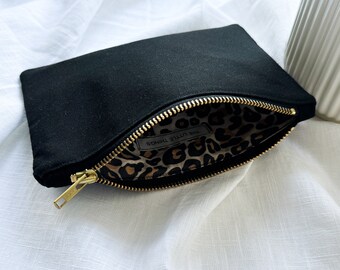 Kosmetiktasche Schwarz Leoparden Print, kleine Tasche, goldener Reißverschluss