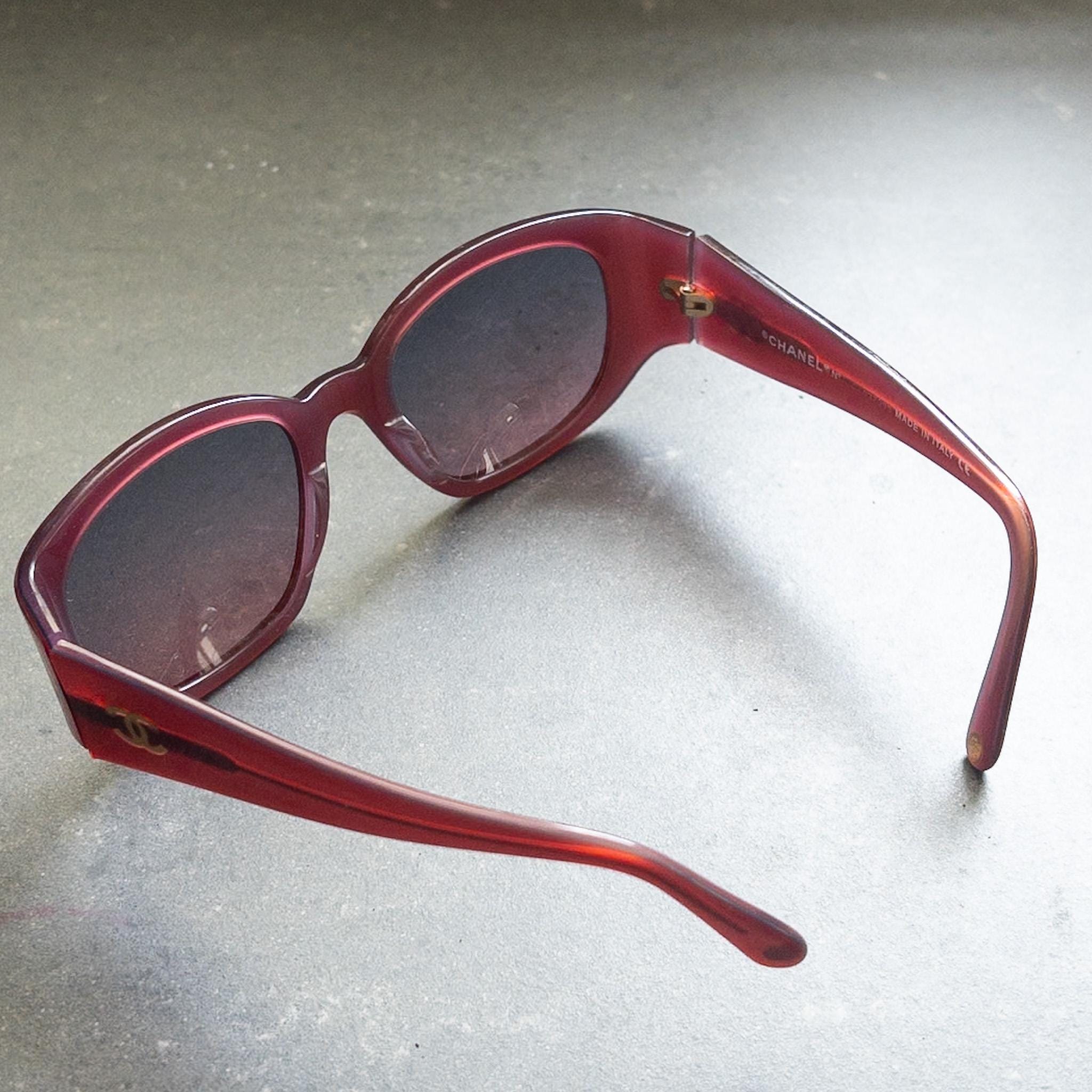 Vintage Chanel 5025 Sunglasses – Burgundy Quilted Arms, Paris