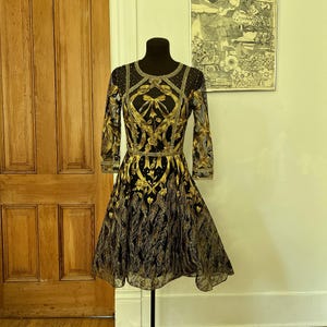 marchesa black and gold dress Stunning Marchesa Notte black and gold tulle