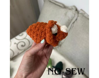 Crochet Pattern: Tilly the tiny Triceratops No-Sew